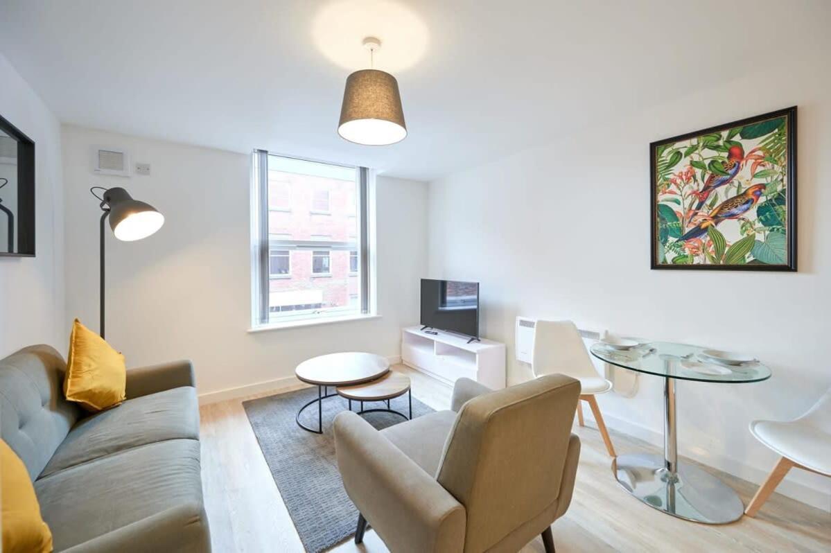 Fabulous 1 Bedroom Apartment In Central Preston Preston  Dış mekan fotoğraf
